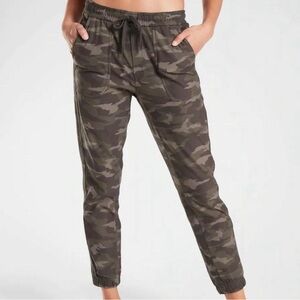 Athleta Camo Farallon Jogger